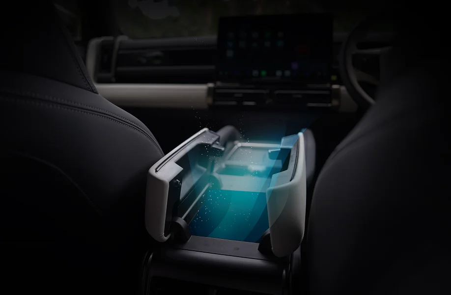 front-armrest-with-cooling-system